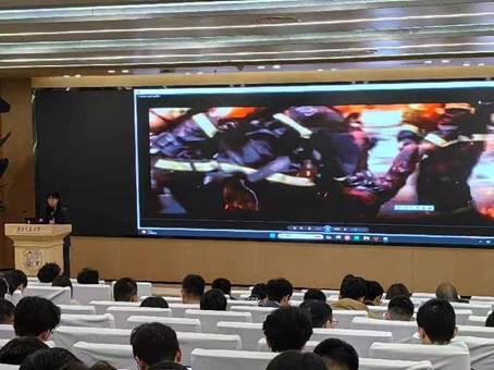 d7f3cb0737f0270f091b740f19abf80